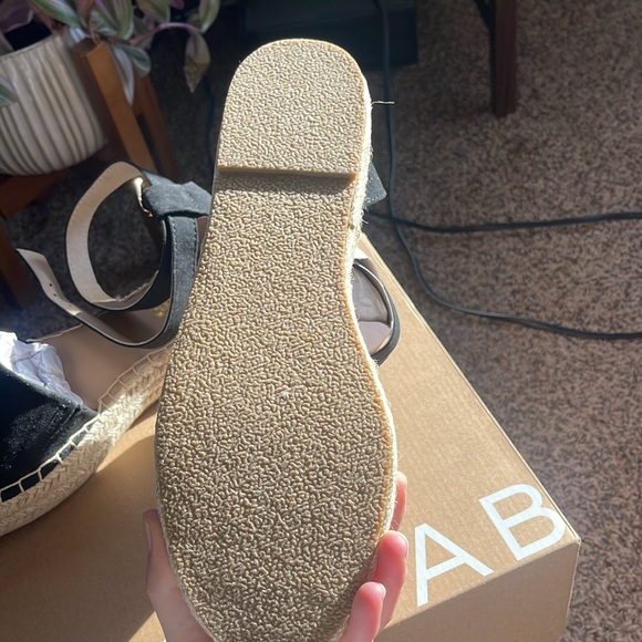 Shoedazzle Espadrille Flat - Picture 4 of 5